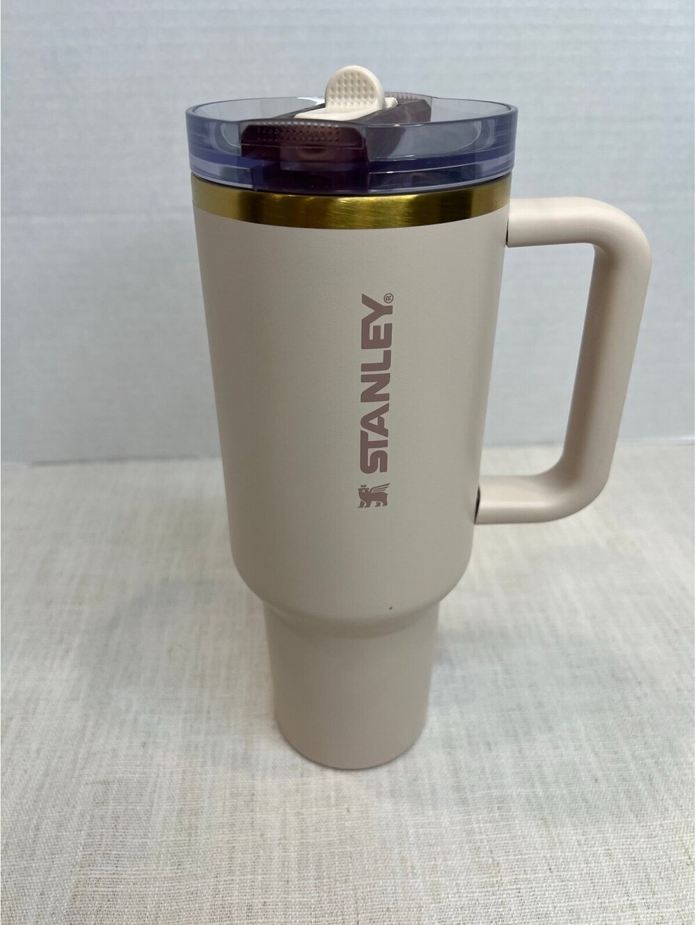 STANLEY Beige Tumbler 40 oz Purple Tint Lid (small spot on front)